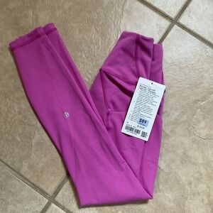 NWT Lululemon Wunder Train 25” w pockets size 0